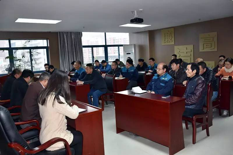 集团组织学习省纪委&ldquo;一通报一评论&rdquo;的通知》等文件精神